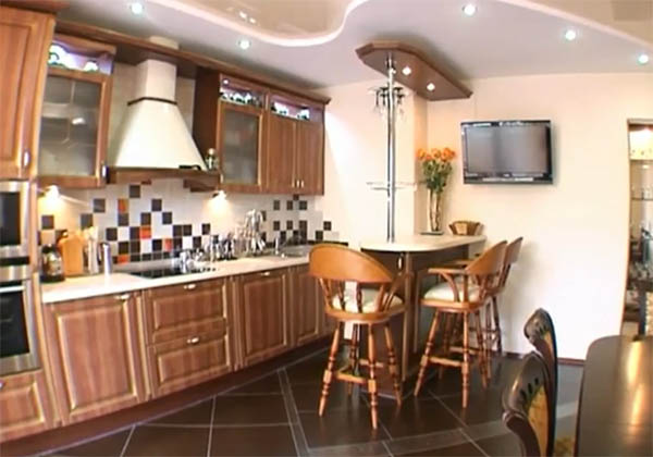 Дизайн проект современной кухни из мебели фабрики «Стайвер 100»