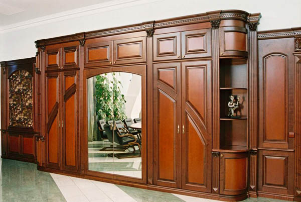 Широкий выбор качественной мебели из массива дерева от производителя «Русский богатырь».