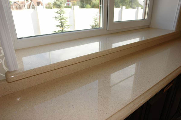 Подоконники из кварцевого камня любой конфигурации от компании «Энитоп».