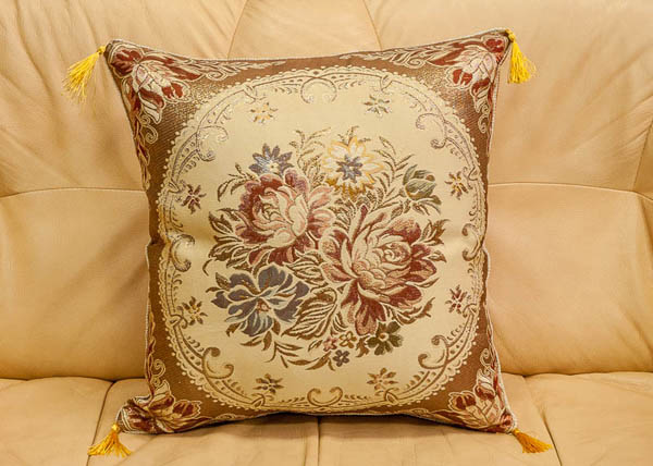 Интернет магазин гобеленовых наволочек «Гобелен плюс» с большим ассортиментом моделей.