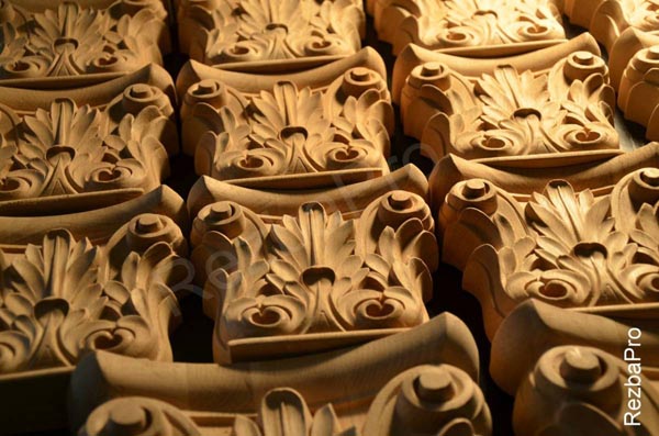 Изумительные предметы интерьера с художественной резьбой по дереву от «RezbaPro».