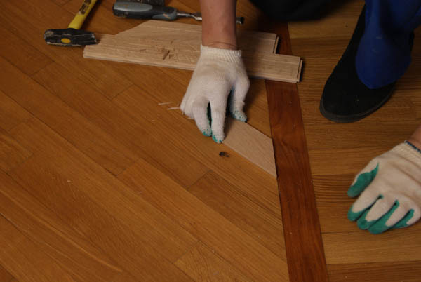 Ремонт паркета, циклевка и укладка нового паркета в Москве и МО от компании «Шлифмастер».